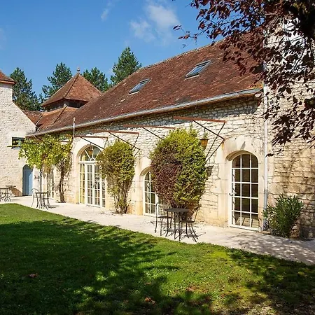 Holiday home Chateau Du Raysse Cazoules