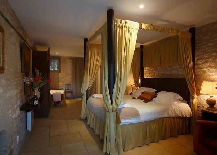 Holiday home Chateau Du Raysse