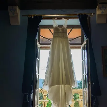 Château Du Raysse Hébergement de vacances *